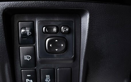 Toyota Land Cruiser Prado 150 рестайлинг 2, 2016 год, 3 199 000 рублей, 20 фотография