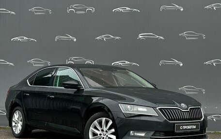 Skoda Superb III рестайлинг, 2017 год, 1 567 800 рублей, 3 фотография