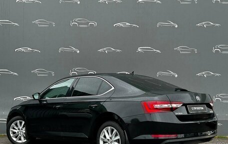 Skoda Superb III рестайлинг, 2017 год, 1 567 800 рублей, 4 фотография