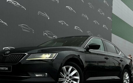 Skoda Superb III рестайлинг, 2017 год, 1 567 800 рублей, 25 фотография