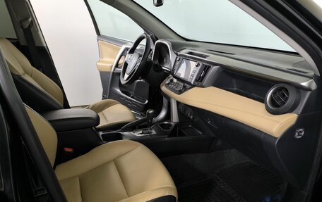 Toyota RAV4, 2018 год, 2 400 000 рублей, 12 фотография