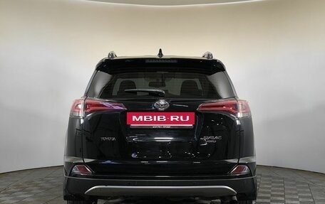 Toyota RAV4, 2018 год, 2 400 000 рублей, 5 фотография