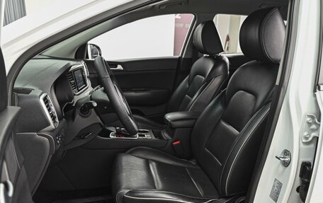 KIA Sportage IV рестайлинг, 2018 год, 2 439 000 рублей, 10 фотография