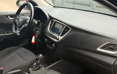 Hyundai Solaris II рестайлинг, 2019 год, 1 370 000 рублей, 12 фотография