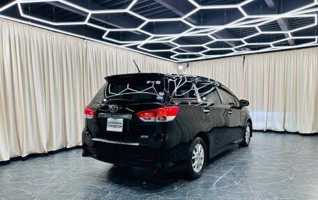 Toyota Wish II, 2011 год, 1 379 000 рублей, 6 фотография
