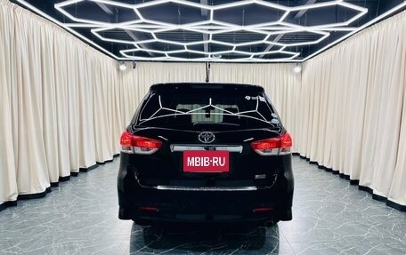 Toyota Wish II, 2011 год, 1 379 000 рублей, 5 фотография