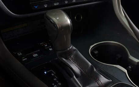 Lexus RX IV рестайлинг, 2016 год, 3 090 000 рублей, 14 фотография