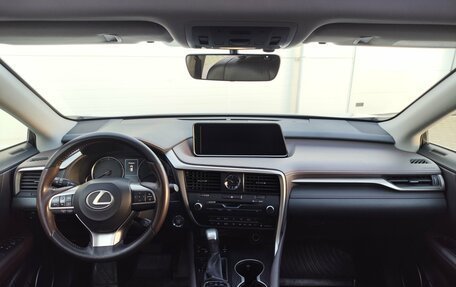 Lexus RX IV рестайлинг, 2019 год, 3 999 000 рублей, 12 фотография