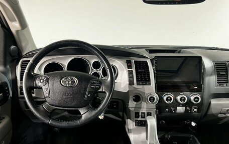 Toyota Sequoia II рестайлинг, 2008 год, 2 199 000 рублей, 23 фотография