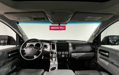 Toyota Sequoia II рестайлинг, 2008 год, 2 199 000 рублей, 22 фотография