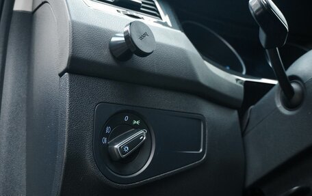 Volkswagen Tiguan II, 2020 год, 2 249 000 рублей, 12 фотография