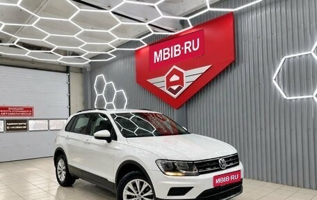 Volkswagen Tiguan II, 2018 год, 2 050 000 рублей, 1 фотография