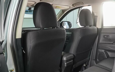 Mitsubishi Outlander III рестайлинг 3, 2015 год, 1 799 000 рублей, 11 фотография