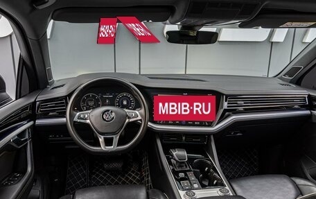 Volkswagen Touareg III, 2019 год, 6 880 000 рублей, 8 фотография