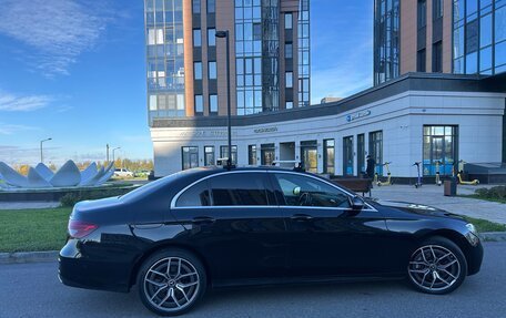 Mercedes-Benz E-Класс, 2021 год, 3 400 000 рублей, 2 фотография