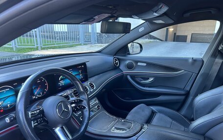 Mercedes-Benz E-Класс, 2021 год, 3 400 000 рублей, 14 фотография