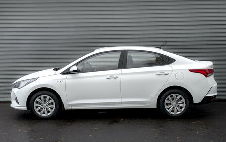 Hyundai Solaris II рестайлинг, 2022 год, 1 545 000 рублей, 8 фотография