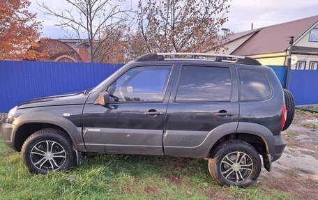 Chevrolet Niva I рестайлинг, 2011 год, 400 000 рублей, 2 фотография