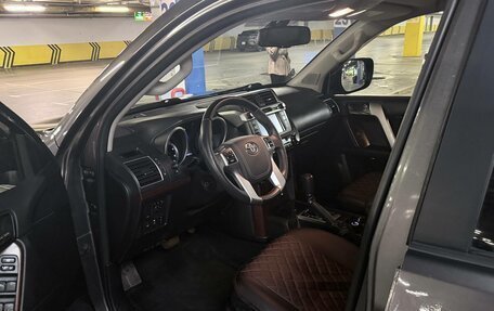 Toyota Land Cruiser Prado 150 рестайлинг 2, 2014 год, 4 100 000 рублей, 11 фотография
