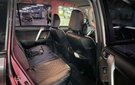 Toyota Land Cruiser Prado 150 рестайлинг 2, 2014 год, 4 100 000 рублей, 12 фотография