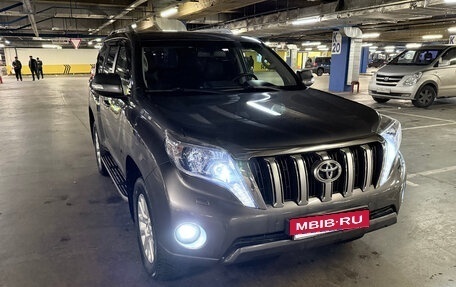 Toyota Land Cruiser Prado 150 рестайлинг 2, 2014 год, 4 100 000 рублей, 8 фотография