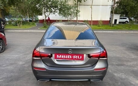 Mercedes-Benz A-Класс, 2019 год, 1 950 000 рублей, 7 фотография