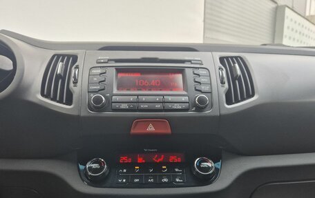 KIA Sportage III, 2010 год, 900 000 рублей, 12 фотография