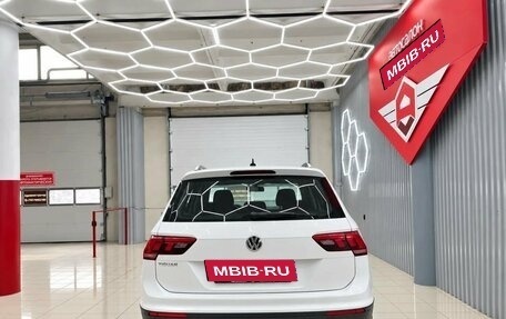 Volkswagen Tiguan II, 2018 год, 2 050 000 рублей, 9 фотография