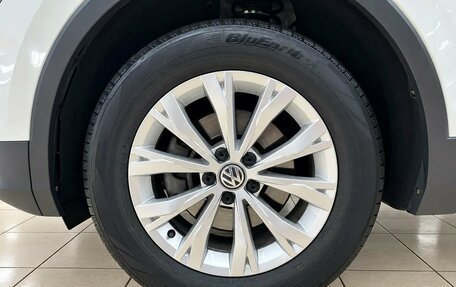 Volkswagen Tiguan II, 2018 год, 2 050 000 рублей, 29 фотография