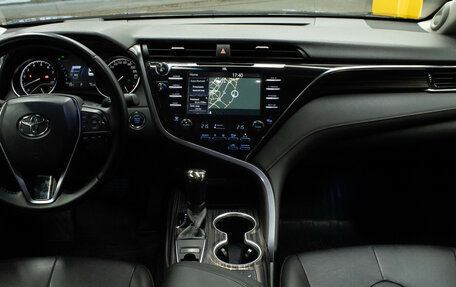 Toyota Camry, 2019 год, 2 809 000 рублей, 9 фотография