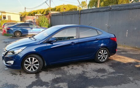 Hyundai Solaris II рестайлинг, 2015 год, 800 000 рублей, 4 фотография