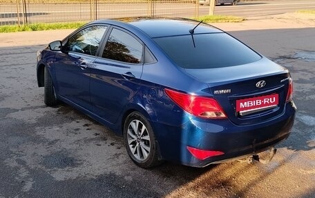 Hyundai Solaris II рестайлинг, 2015 год, 800 000 рублей, 10 фотография