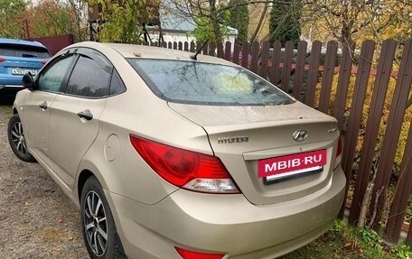 Hyundai Solaris II рестайлинг, 2012 год, 550 000 рублей, 2 фотография
