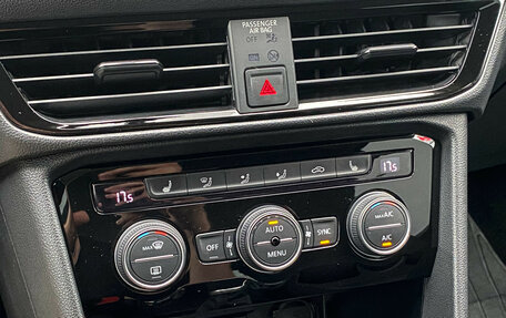 Volkswagen Taos, 2021 год, 2 500 000 рублей, 16 фотография