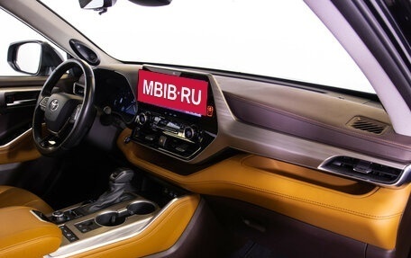 Toyota Highlander, 2025 год, 4 798 000 рублей, 7 фотография