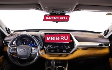 Toyota Highlander, 2025 год, 4 798 000 рублей, 11 фотография