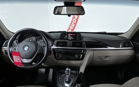BMW 3 серия, 2017 год, 2 590 000 рублей, 8 фотография