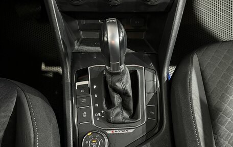 Volkswagen Tiguan II, 2017 год, 2 375 000 рублей, 15 фотография