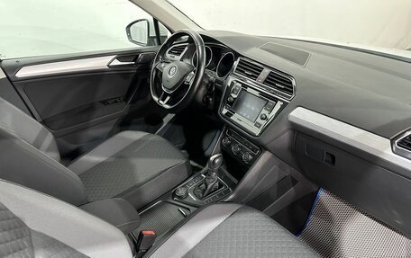 Volkswagen Tiguan II, 2017 год, 2 375 000 рублей, 11 фотография