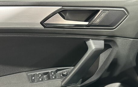 Volkswagen Tiguan II, 2017 год, 2 375 000 рублей, 18 фотография