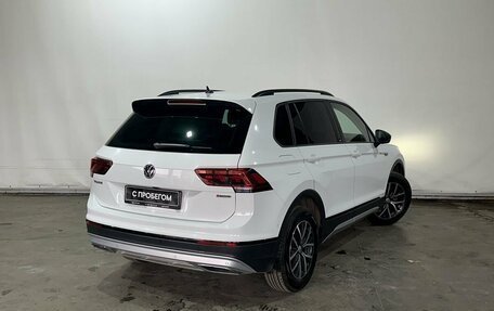 Volkswagen Tiguan II, 2019 год, 2 790 000 рублей, 6 фотография