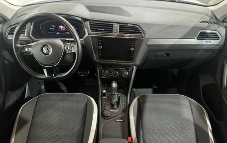 Volkswagen Tiguan II, 2019 год, 2 790 000 рублей, 9 фотография