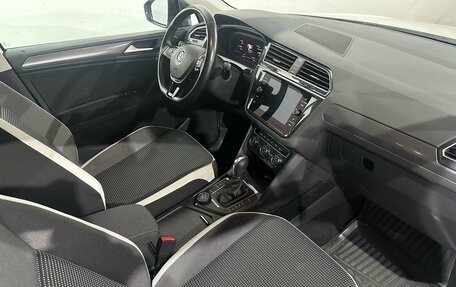 Volkswagen Tiguan II, 2019 год, 2 790 000 рублей, 11 фотография