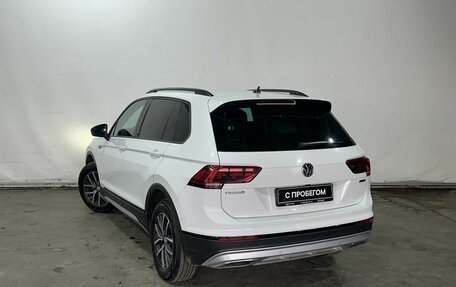 Volkswagen Tiguan II, 2019 год, 2 790 000 рублей, 4 фотография