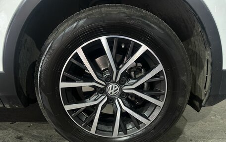 Volkswagen Tiguan II, 2019 год, 2 790 000 рублей, 19 фотография