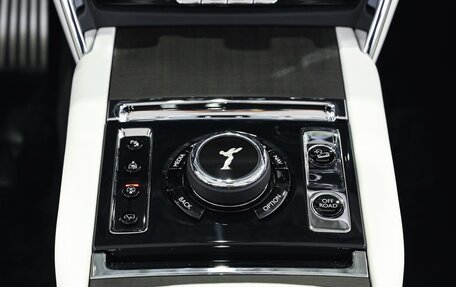 Rolls-Royce Cullinan, 2024 год, 49 900 000 рублей, 10 фотография