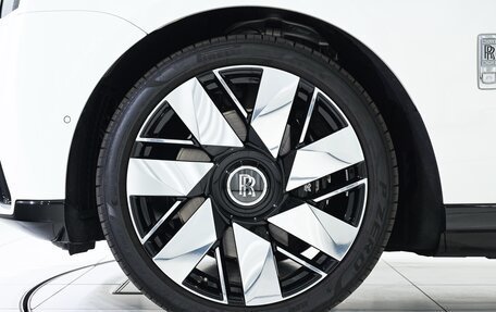 Rolls-Royce Cullinan, 2024 год, 49 900 000 рублей, 16 фотография