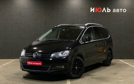 Volkswagen Sharan II, 2012 год, 1 425 000 рублей, 1 фотография
