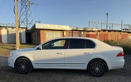 Skoda Superb III рестайлинг, 2012 год, 880 000 рублей, 4 фотография