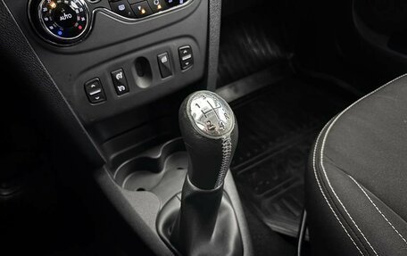 Renault Sandero II рестайлинг, 2016 год, 925 000 рублей, 15 фотография